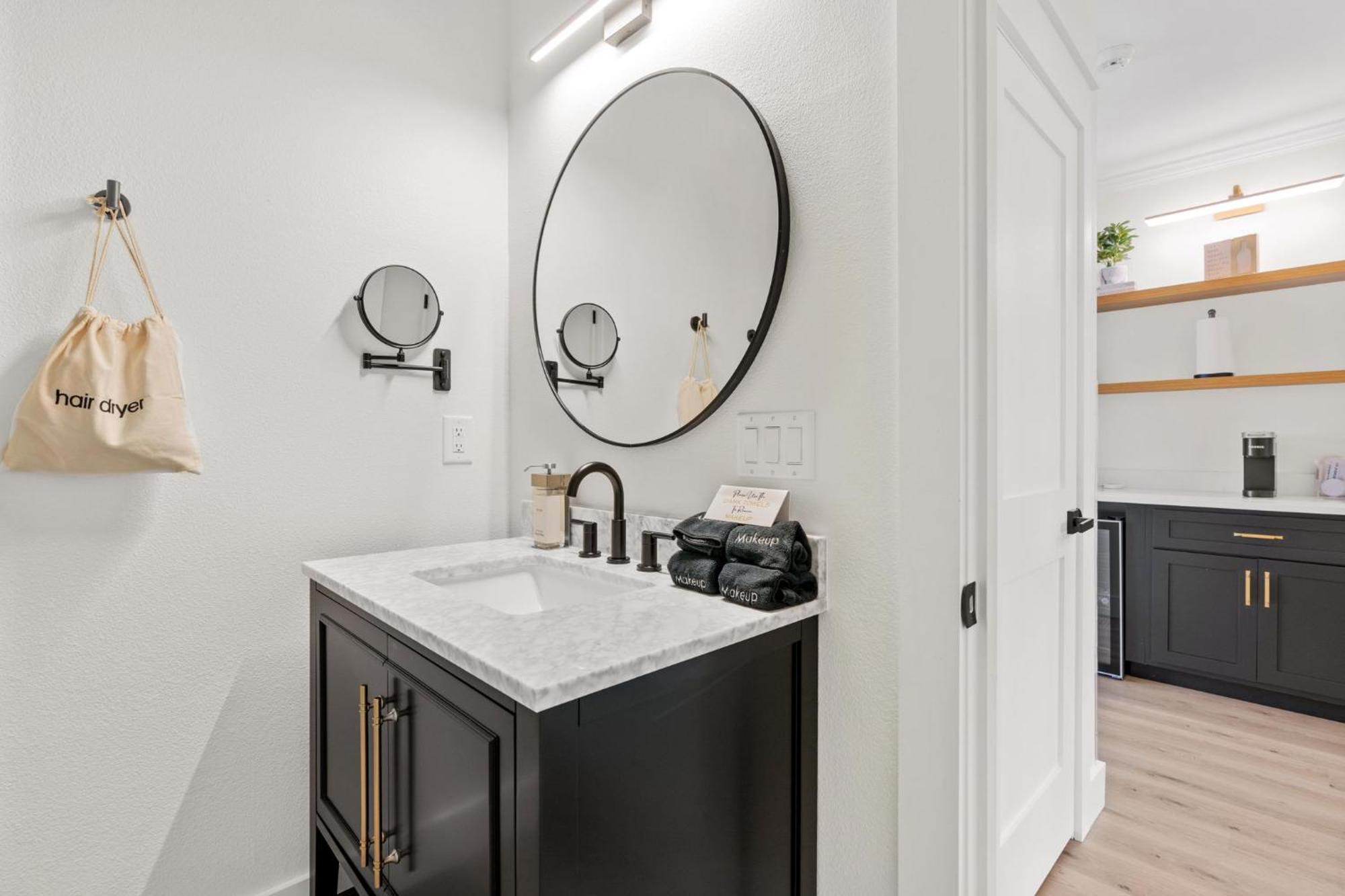 27 On Park Boutique Hotel & Venue Далонега Екстериор снимка