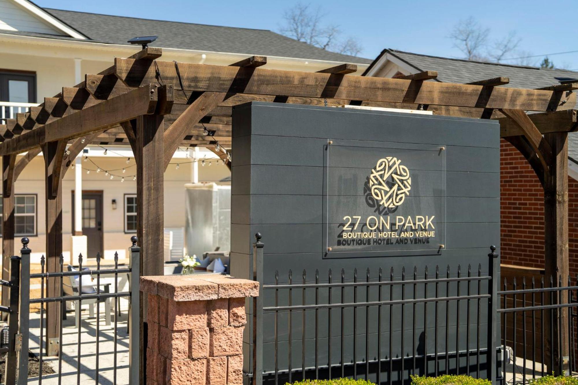 27 On Park Boutique Hotel & Venue Далонега Екстериор снимка